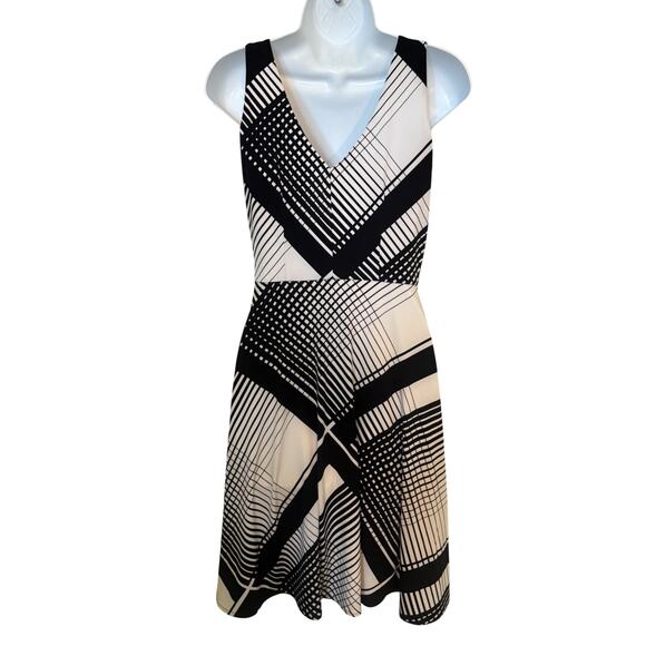 White Houst Black Market Slip Overhead A-Line Abstract Sleeveless Dress. 00 - Picture 2 of 8
